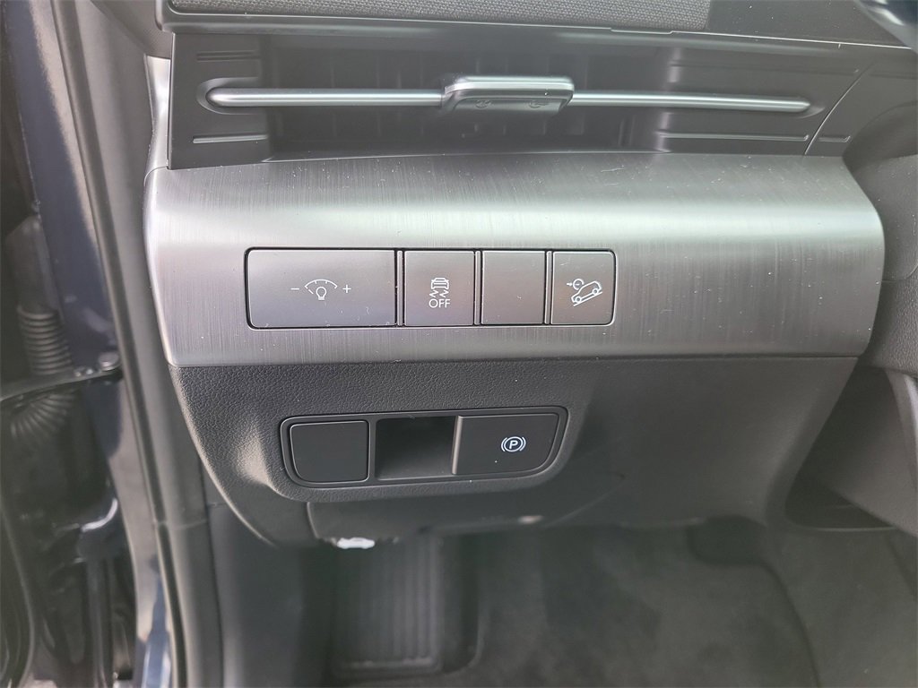 Certified 2025 Hyundai Kona SEL image 23