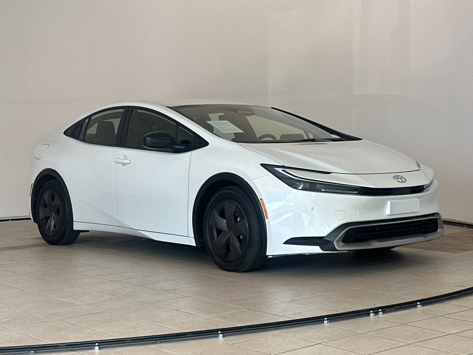 Used 2023 Toyota Prius Prime FWD image 8