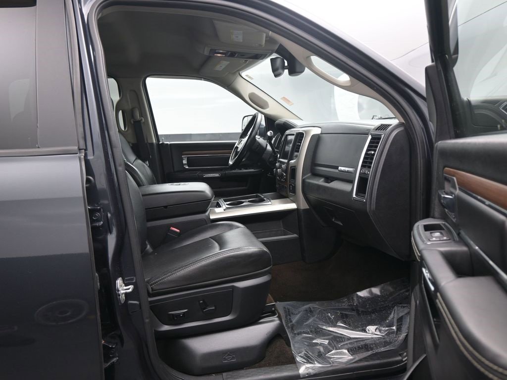 Used 2015 RAM 2500 Laramie w/ Protection Group image 10