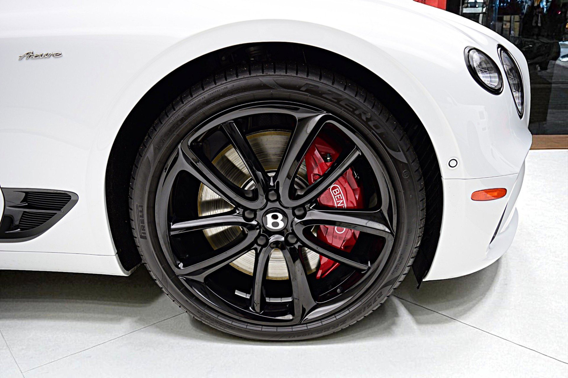 Used 2023 Bentley Continental GT Azure image 48