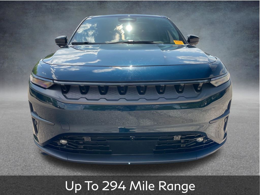 Used 2025 Jeep Wagoneer S Limited AWD/4WD image 3