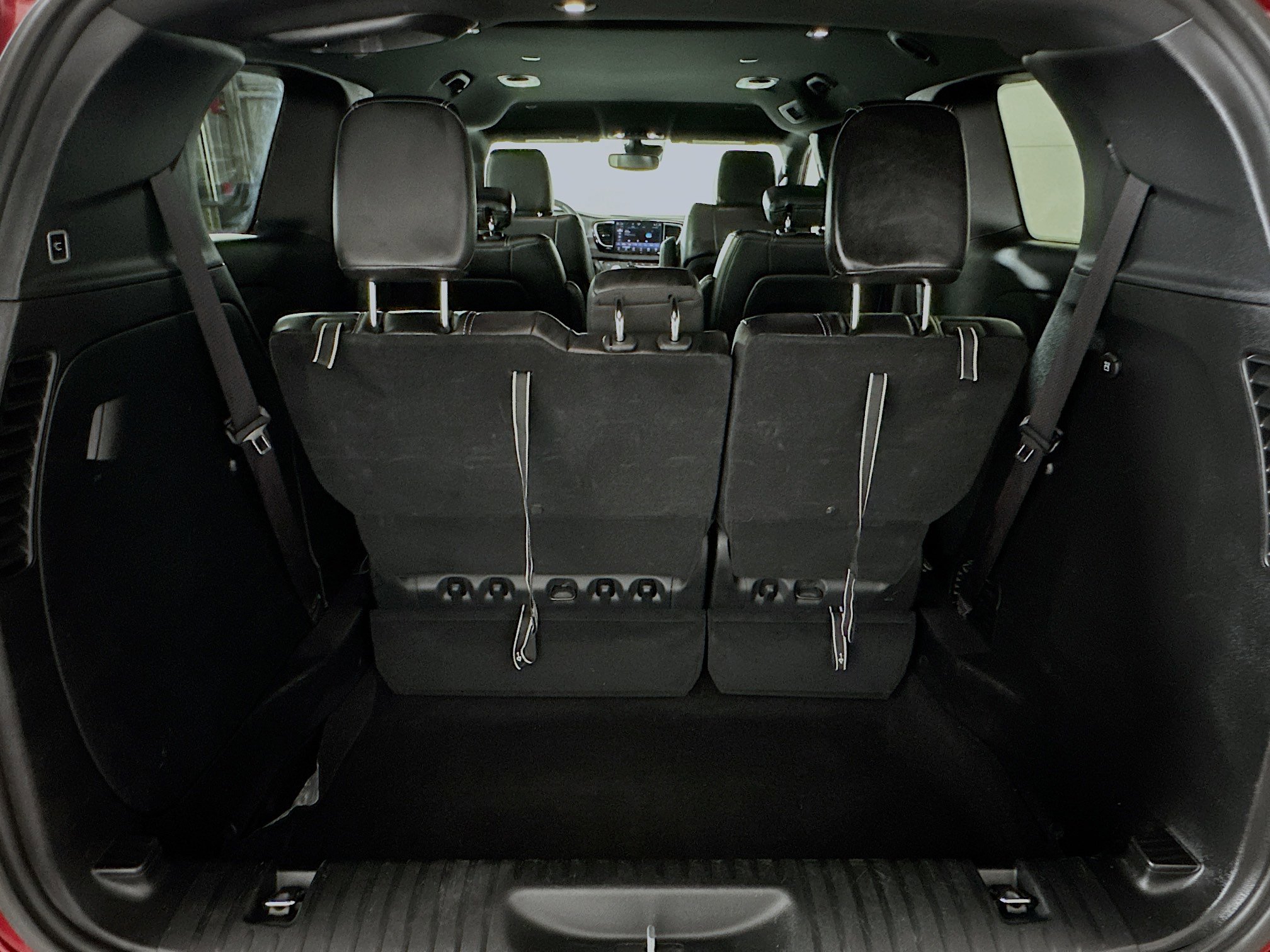 Used 2025 Chrysler Pacifica Select image 31