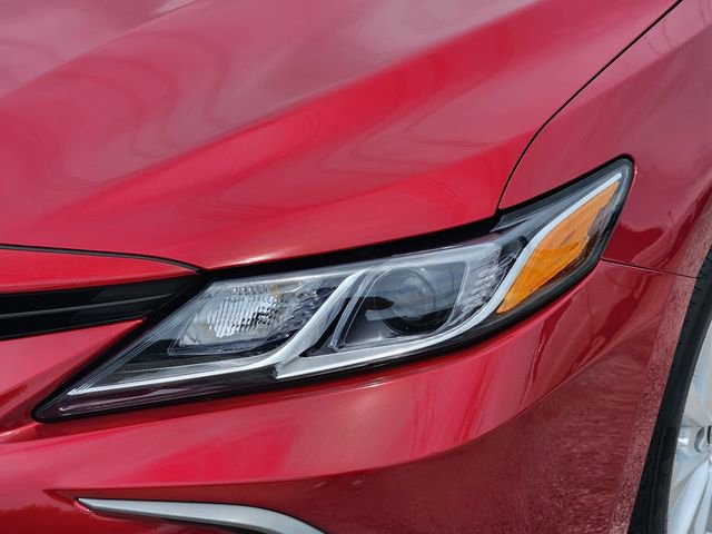 Used 2024 Toyota Camry LE FWD image 9