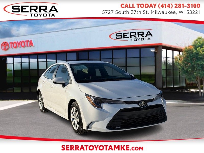 Used 2024 Toyota Corolla LE image 1