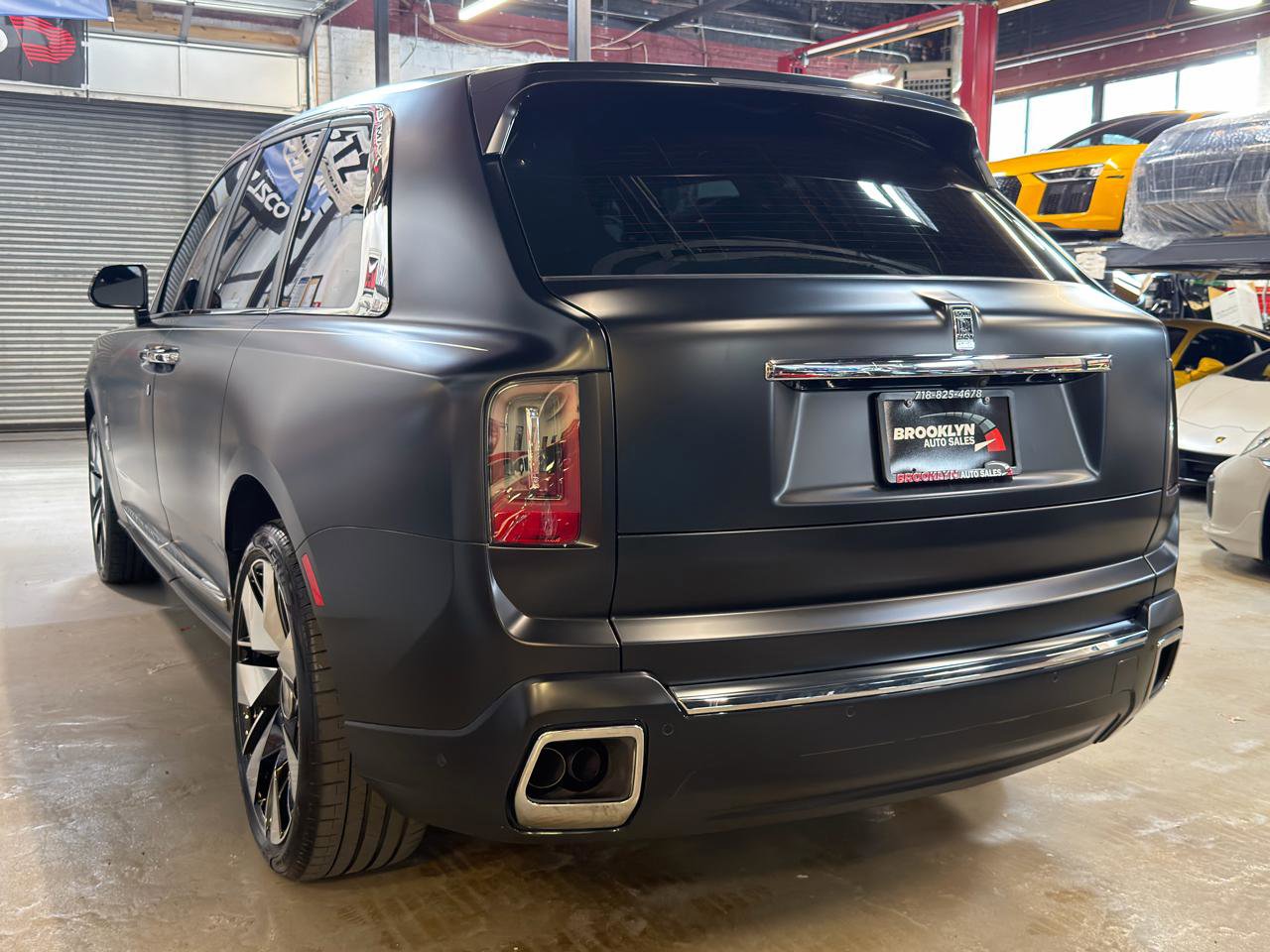 Used 2025 Rolls-Royce Cullinan image 9