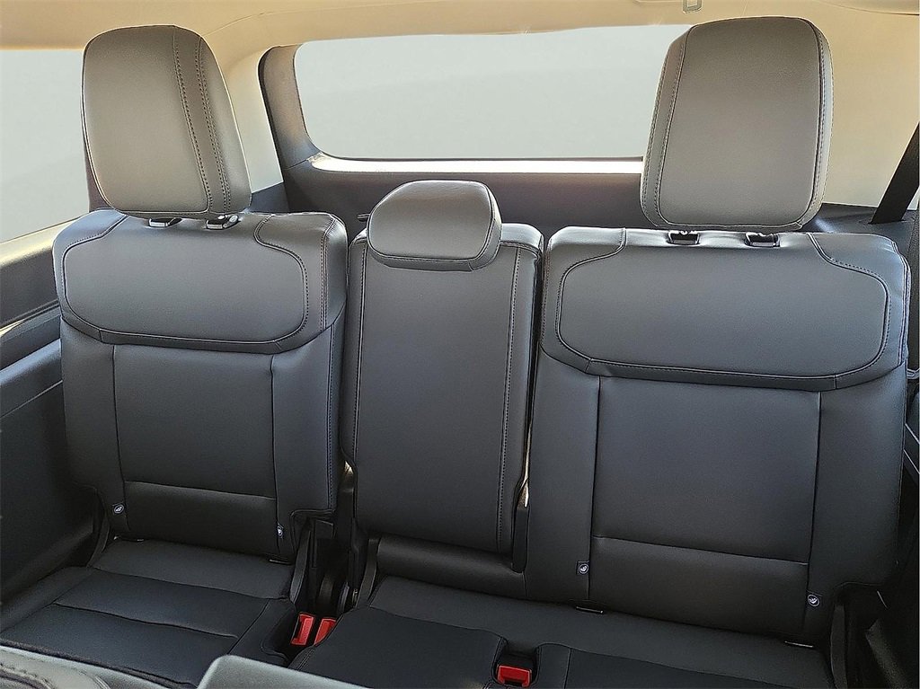 New 2025 Ford Expedition Active image 10