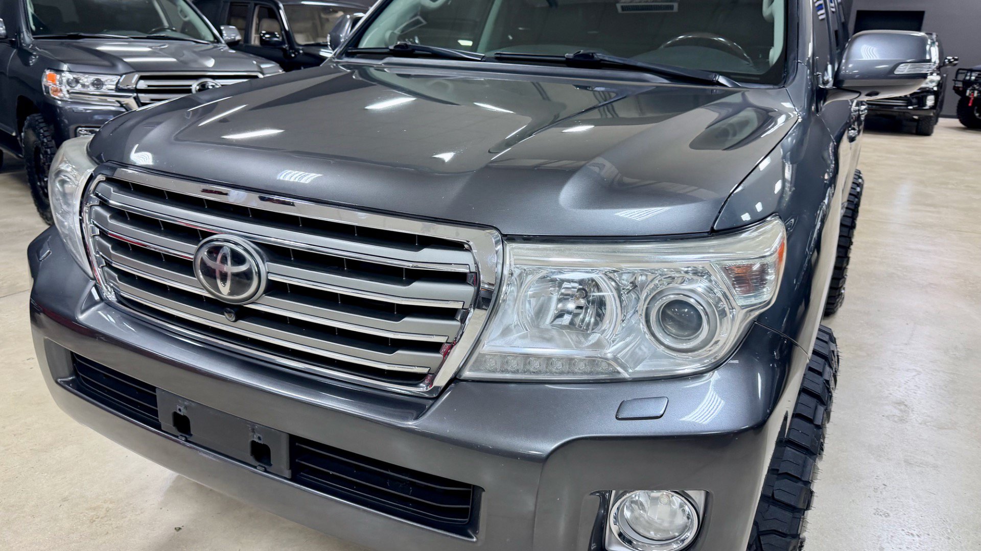 Used 2014 Toyota Land Cruiser AWD/4WD image 19