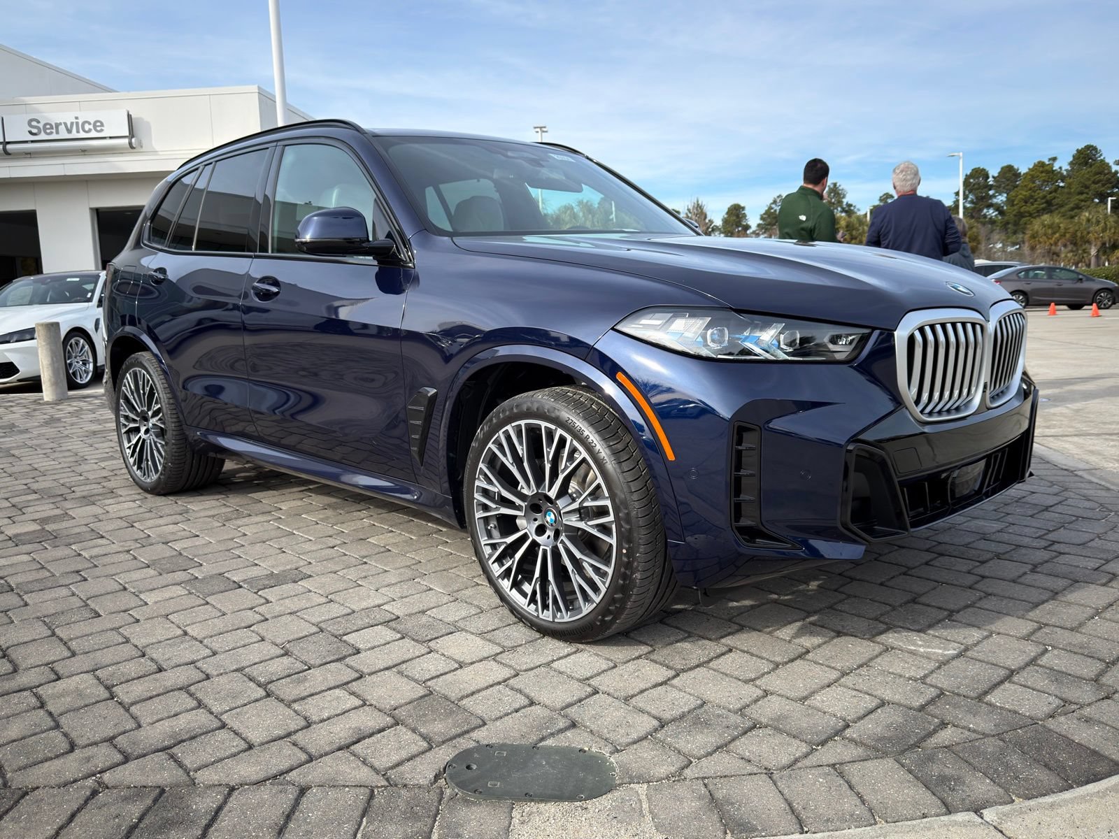 New 2026 BMW X5 xDrive40i w/ Executive Package AWD/4WD image 7