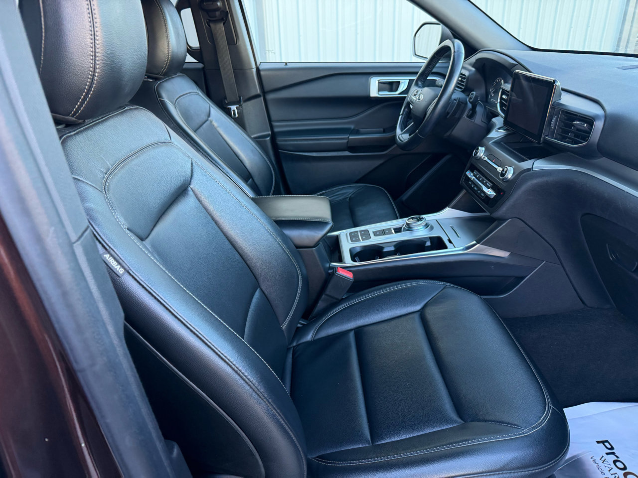 Used 2020 Ford Explorer XLT w/ Equipment Group 202A image 23