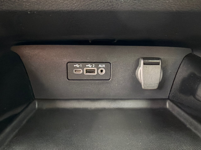 Used 2024 Nissan Altima 2.5 SV AWD/4WD image 34
