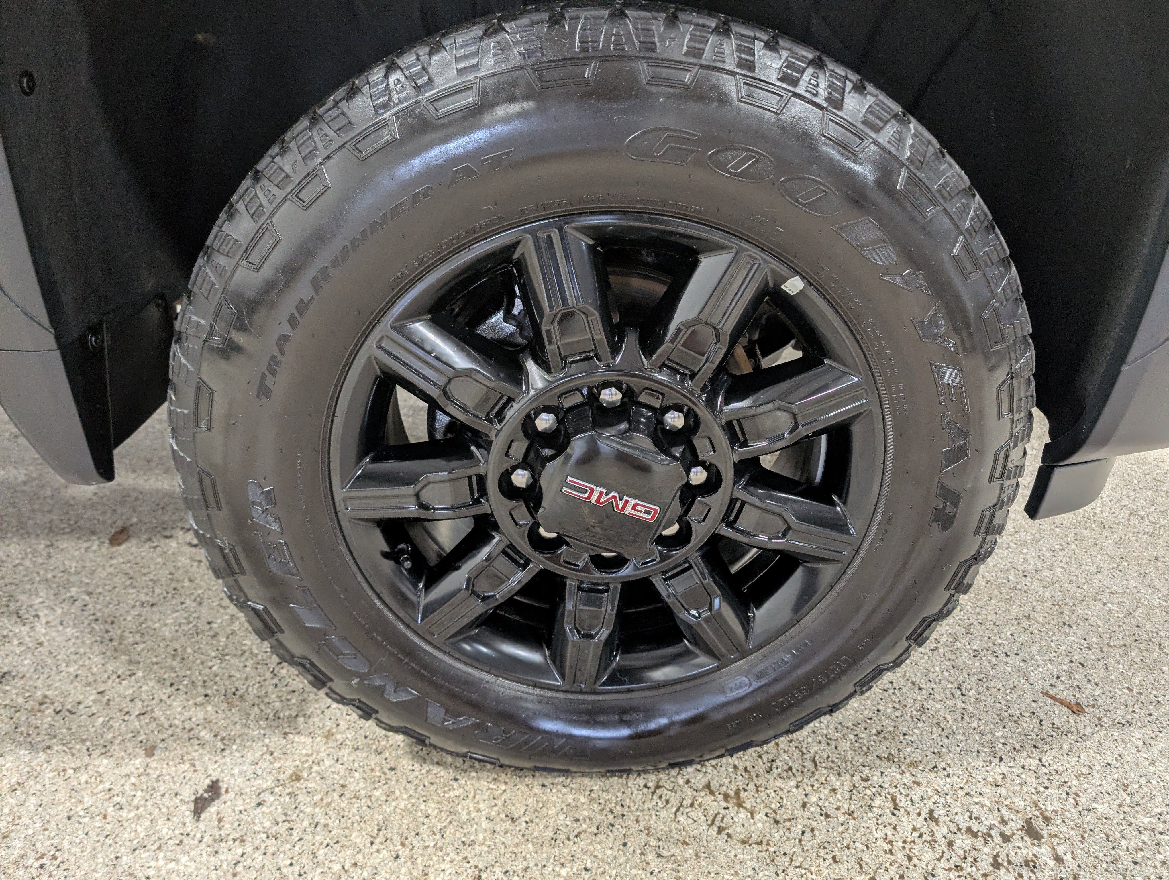 Used 2025 GMC Sierra 3500 AT4 w/ AT4 Premium Plus Package image 15