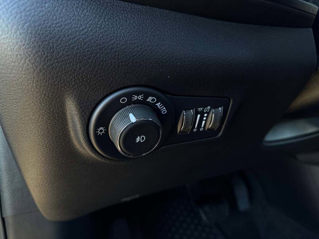 New 2026 Jeep Compass Trailhawk image 28