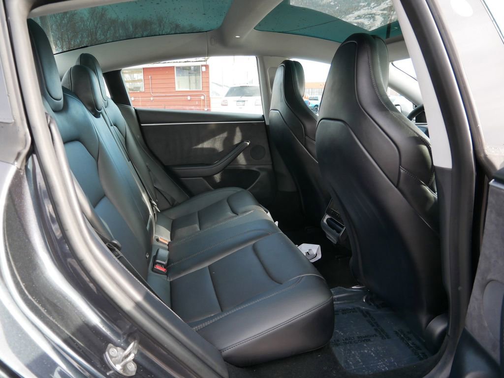 Used 2024 Tesla Model 3 Performance image 9