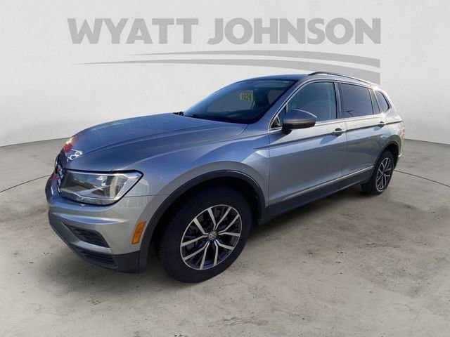 Used 2020 Volkswagen Tiguan SE AWD/4WD image 2