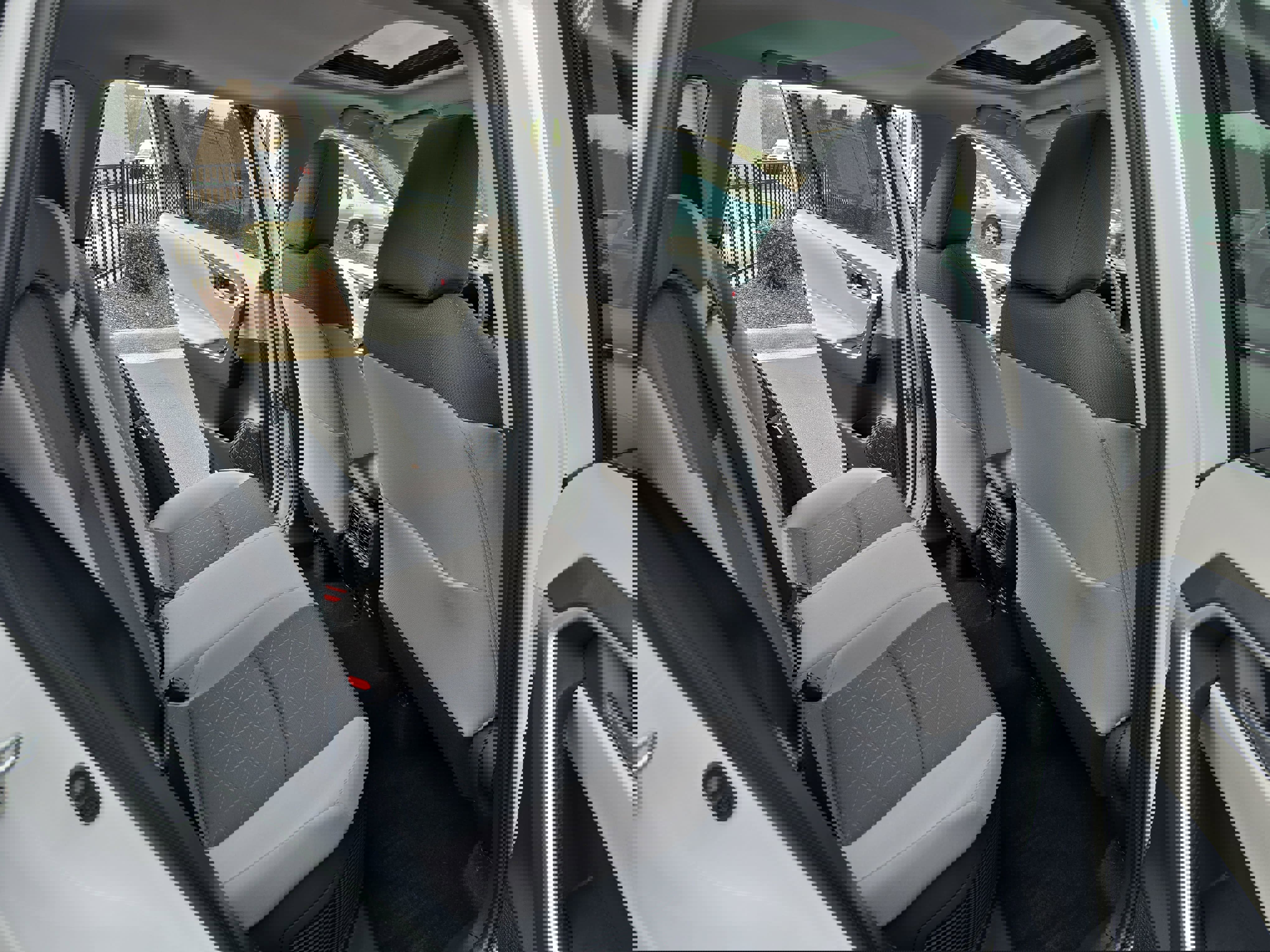 Used 2024 Toyota RAV4 XLE w/ Convenience Package image 11