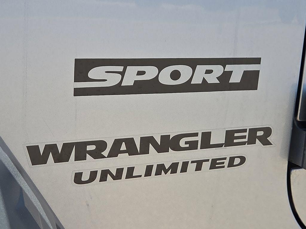 Used 2016 Jeep Wrangler Unlimited Sport w/ Quick Order Package 24S AWD/4WD image 14