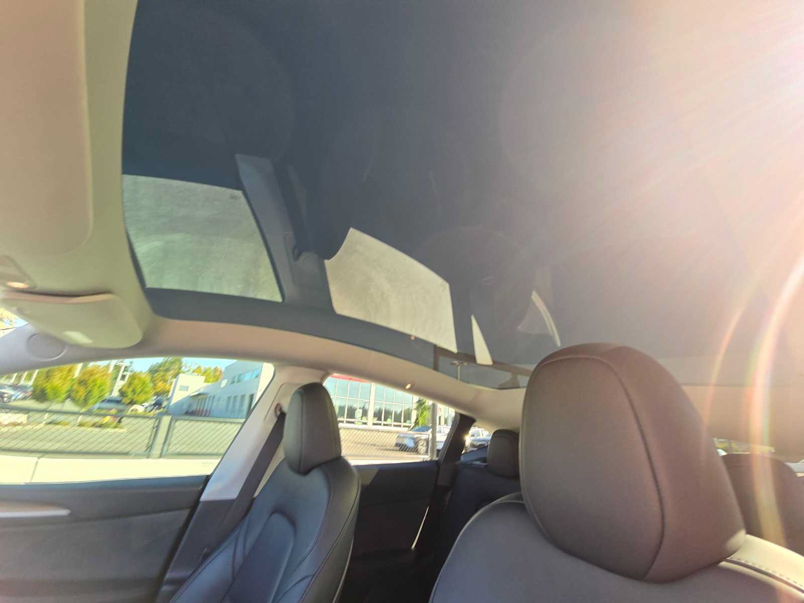 Used 2025 Tesla Model Y Long Range RWD image 23