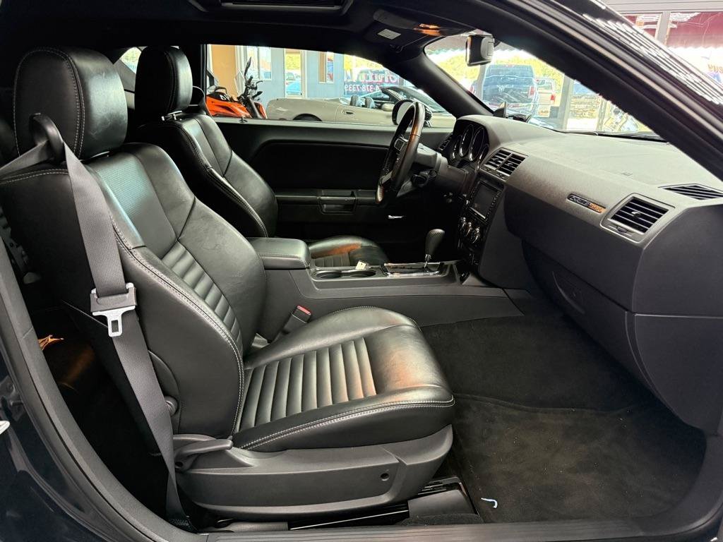 Used 2009 Dodge Challenger R/T RWD image 25