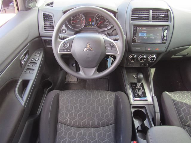 Used 2024 Mitsubishi Outlander Sport ES image 11