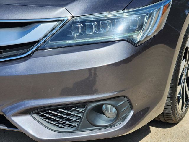 Used 2018 Acura ILX FWD image 9