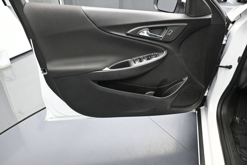 Used 2024 Chevrolet Malibu LT FWD image 13