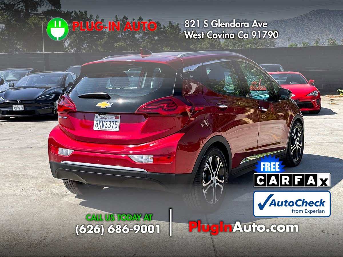 Used 2019 Chevrolet Bolt Premier w/ Infotainment Package FWD image 4