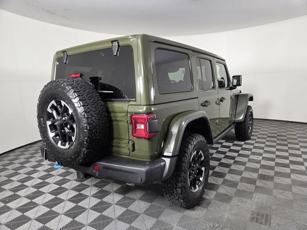 Used 2024 Jeep Wrangler Unlimited Rubicon 4xe AWD/4WD image 5