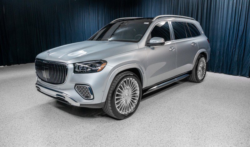 New 2026 Mercedes-Benz Maybach GLS 600 4MATIC image 1