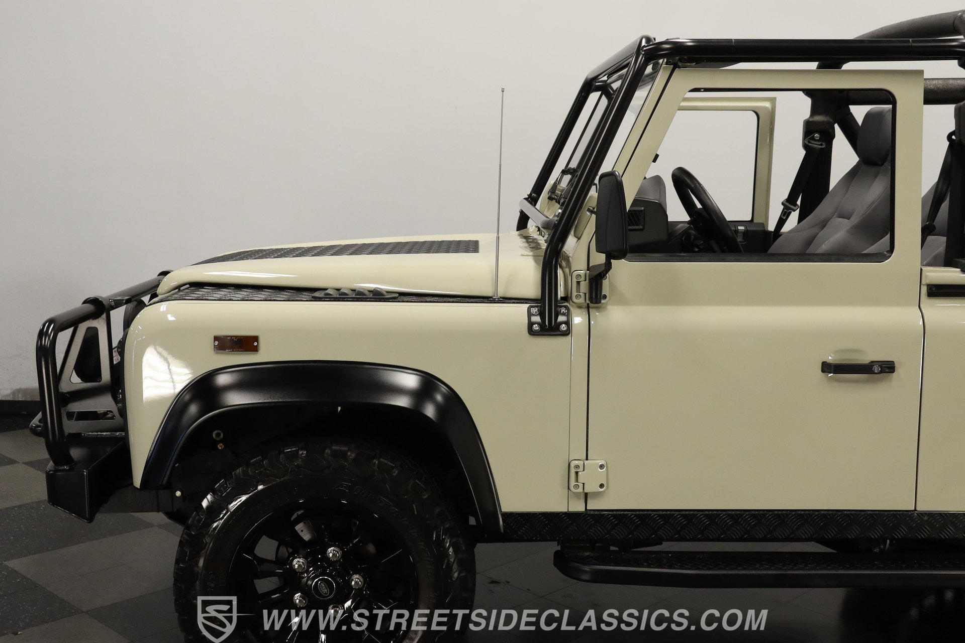 Used 1994 Land Rover Defender 90 AWD/4WD image 23