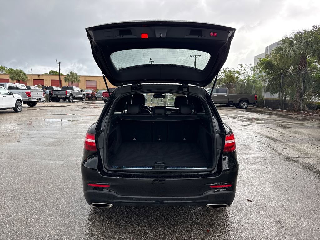 Used 2019 Mercedes-Benz GLC 300 image 28