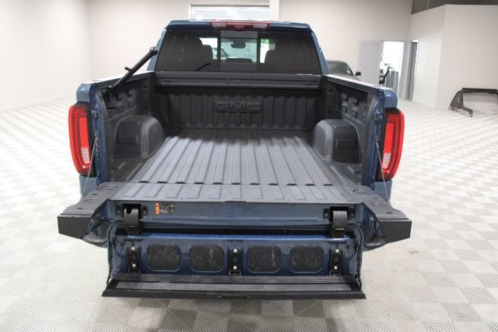 Used 2025 GMC Sierra 1500 Denali w/ Denali Reserve Package AWD/4WD image 14