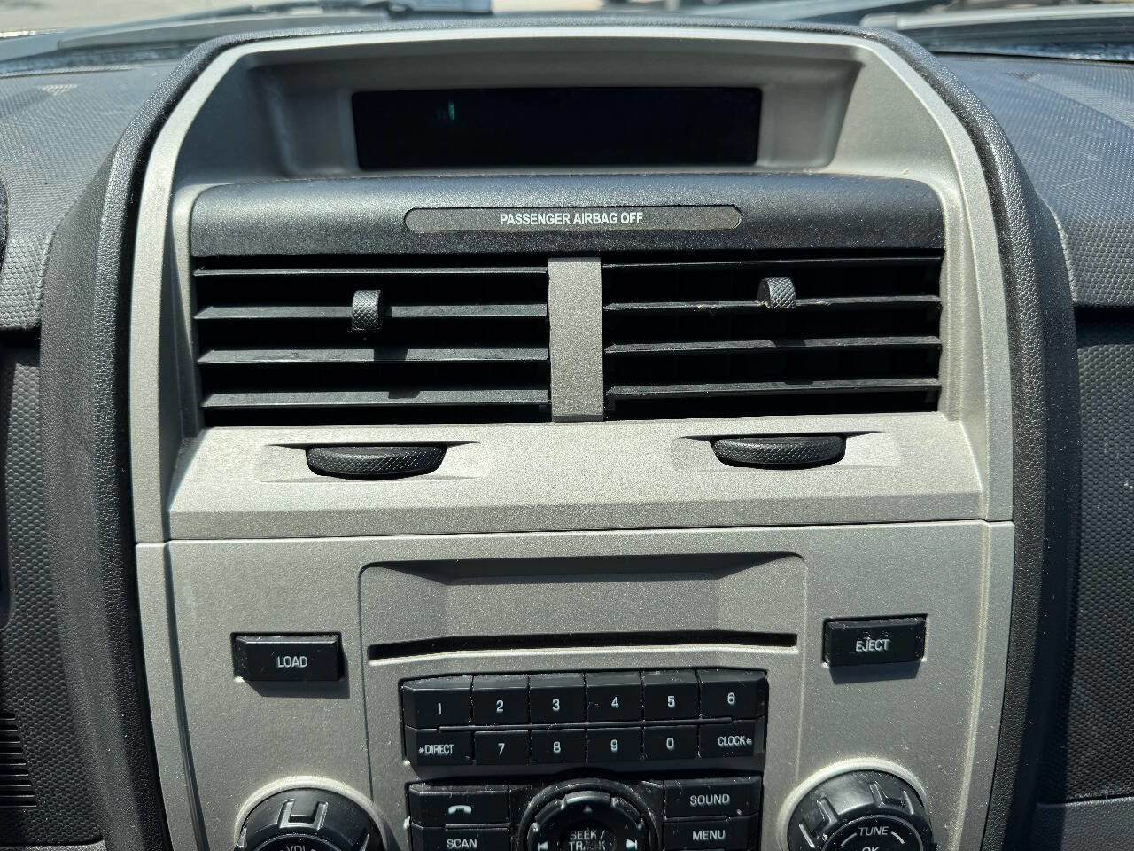 Used 2011 Ford Escape XLT image 18