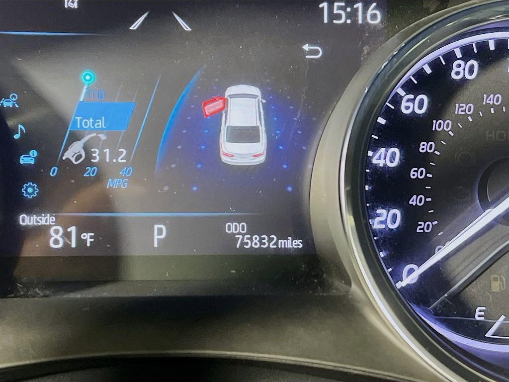 Certified 2019 Toyota Camry XLE FWD image 12