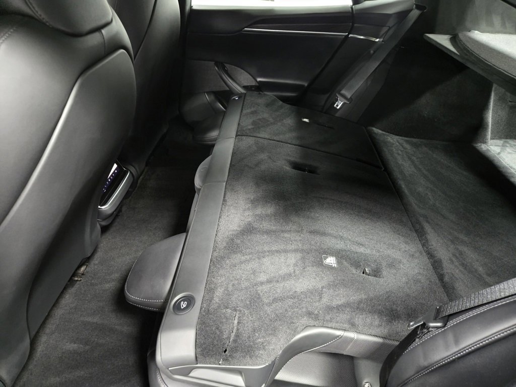 Used 2022 Tesla Model S image 35