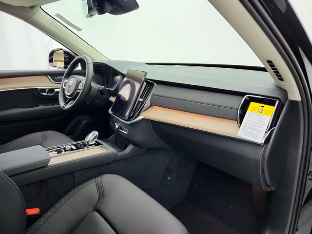 New 2026 Volvo XC90 B5 Core image 13