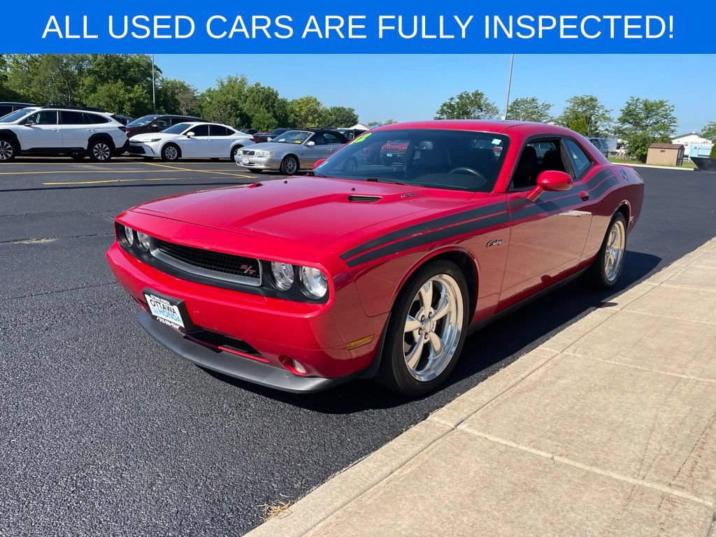 Used 2012 Dodge Challenger R/T RWD image 2