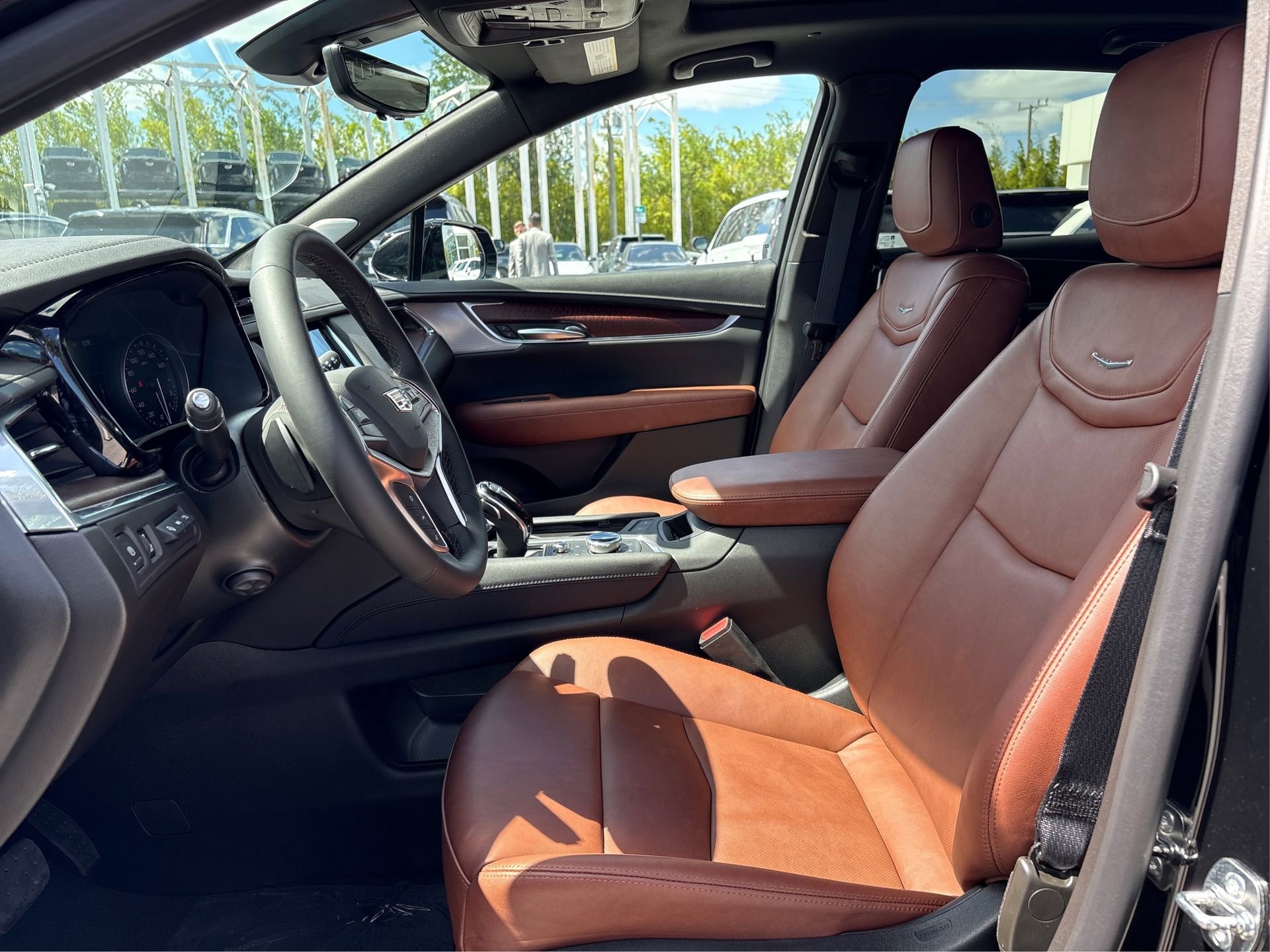 New 2026 Cadillac XT5 Premium Luxury w/ Driver Assist Package FWD image 9