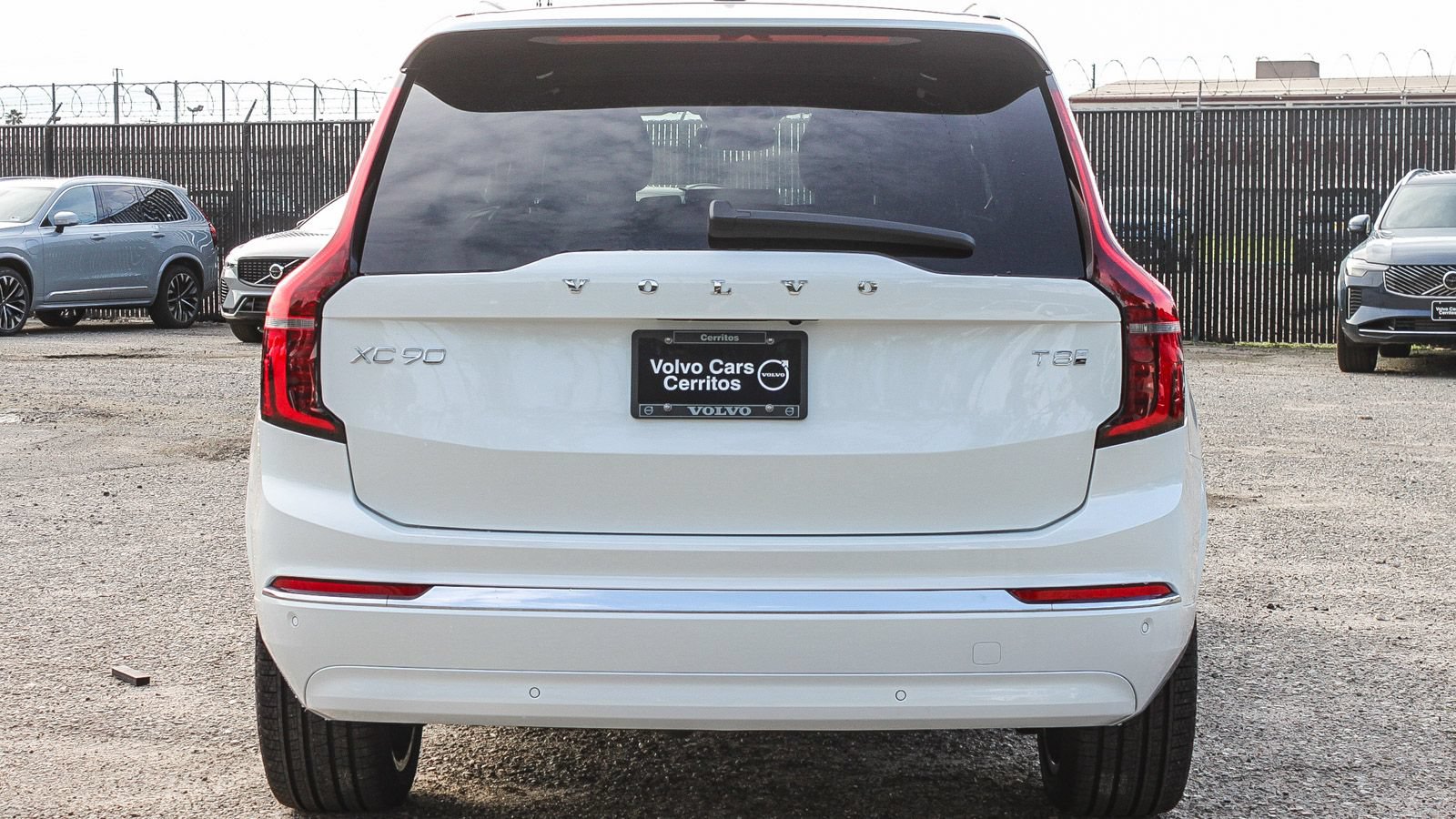 New 2026 Volvo XC90 T8 Plus w/ Protection Package AWD/4WD image 7
