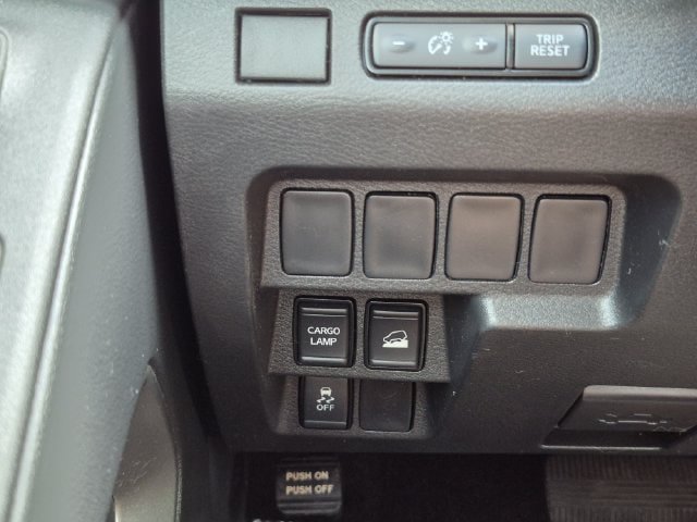 Certified 2024 Nissan Frontier SV AWD/4WD image 10