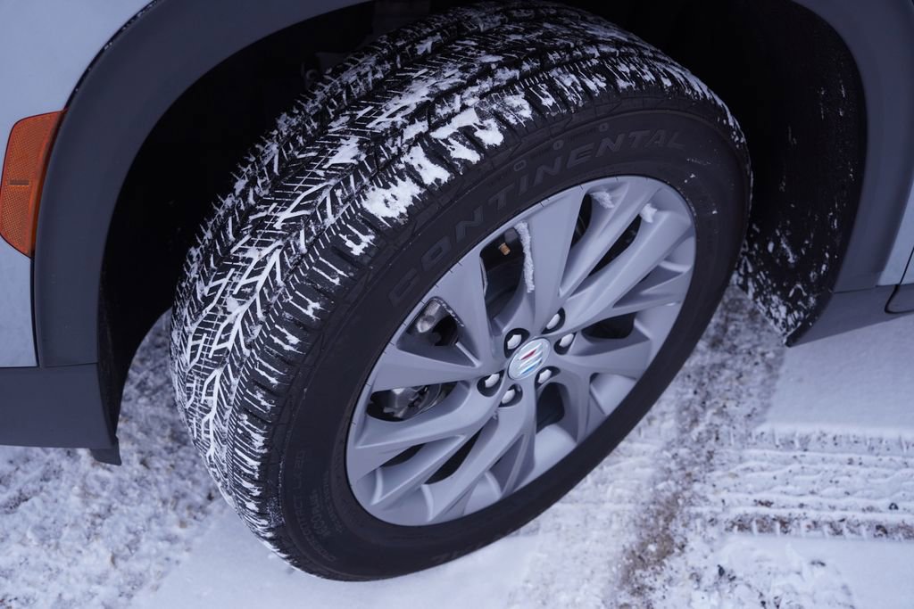 Certified 2025 Buick Enclave Preferred image 13