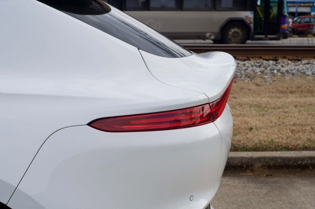 Used 2022 Aston Martin DBX image 16