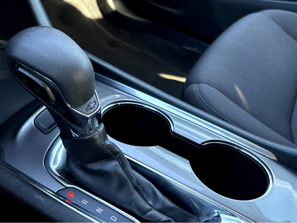 Used 2023 Chevrolet Malibu LT image 16