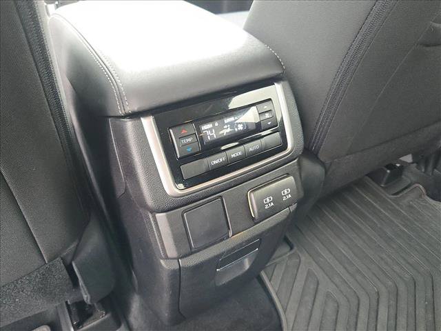Used 2022 Subaru Ascent Premium w/ Convenience Package AWD/4WD image 19
