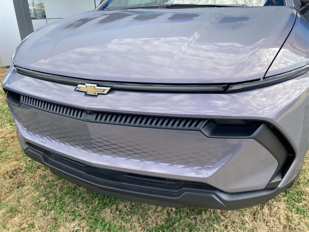 New 2026 Chevrolet Equinox EV LT image 7