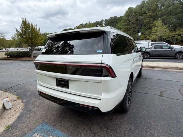 New 2025 Lincoln Navigator Black Label image 16