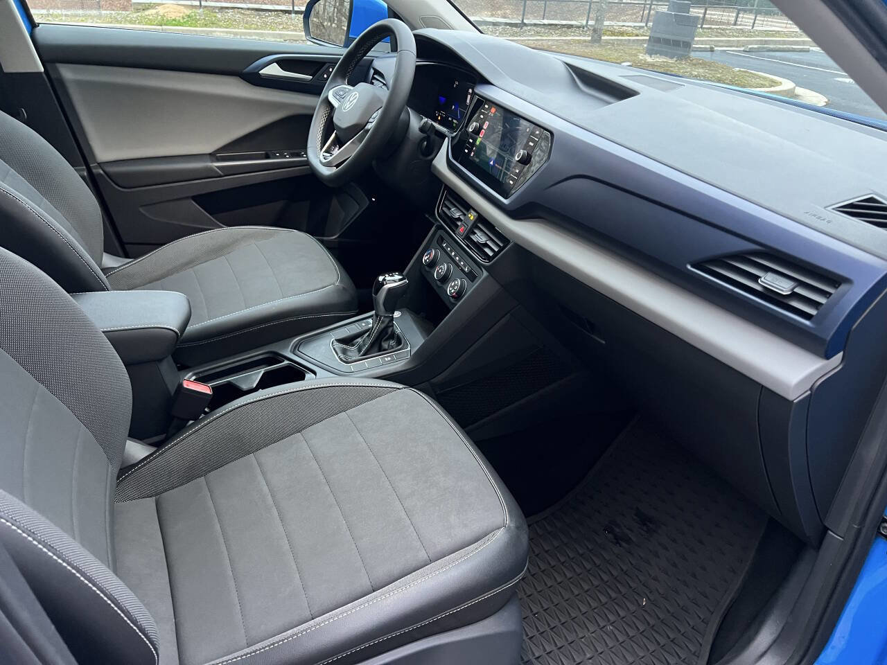 Used 2022 Volkswagen Taos SE image 15