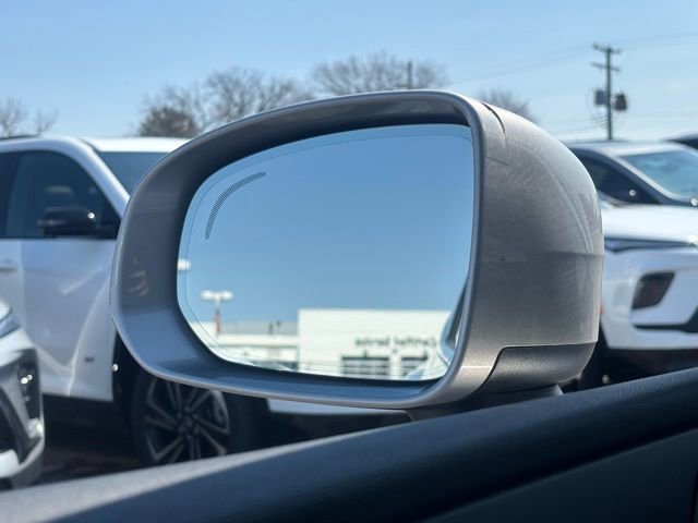 Used 2022 Volvo XC60 B5 Inscription w/ Climate Package image 32