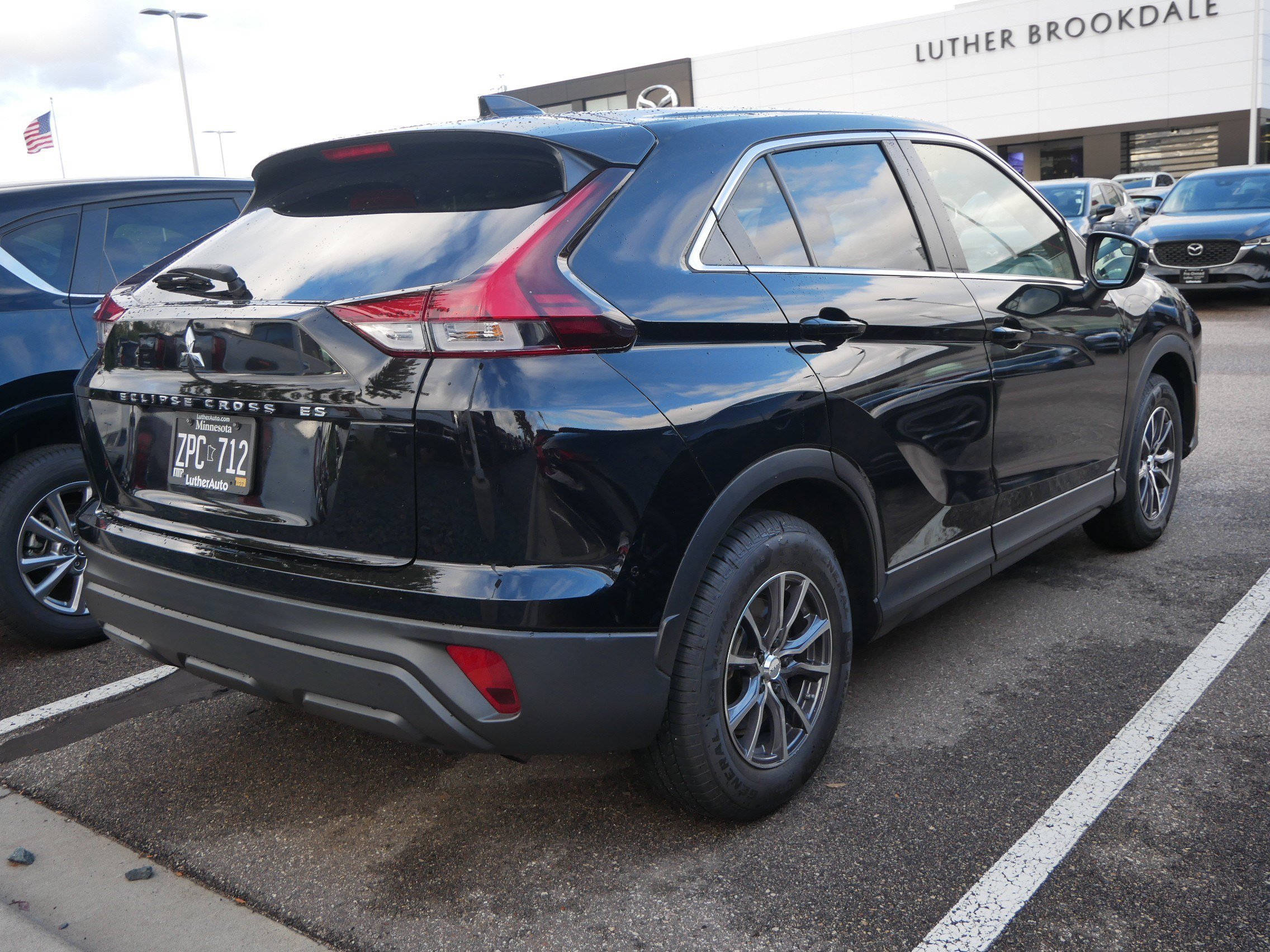 Used 2022 Mitsubishi Eclipse Cross ES FWD image 6