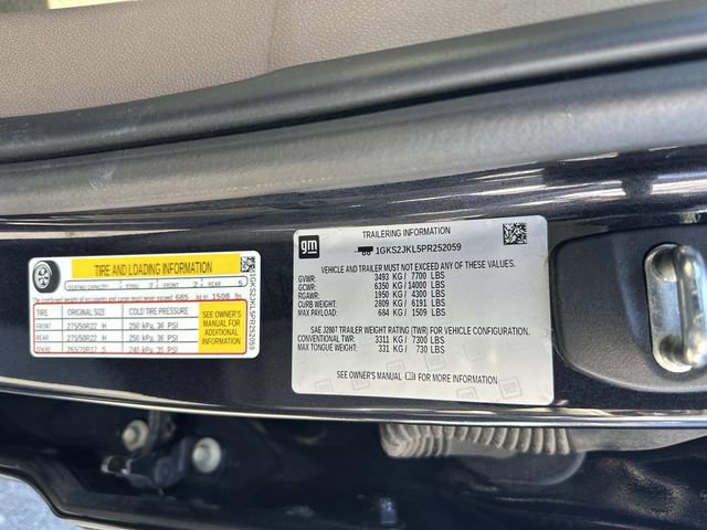 Used 2023 GMC Yukon XL Denali image 31