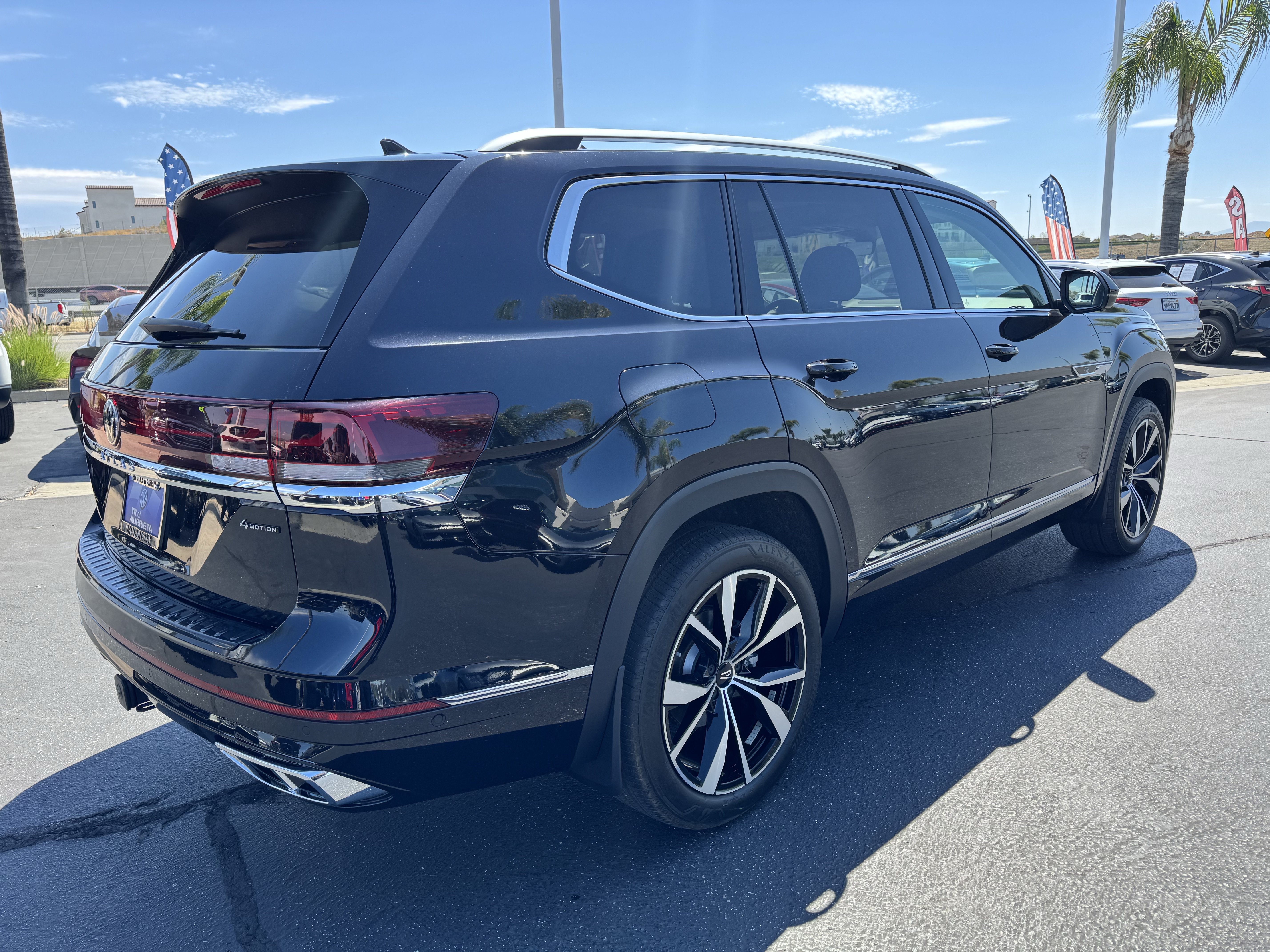 Certified 2024 Volkswagen Atlas SEL Premium R-Line AWD/4WD image 9